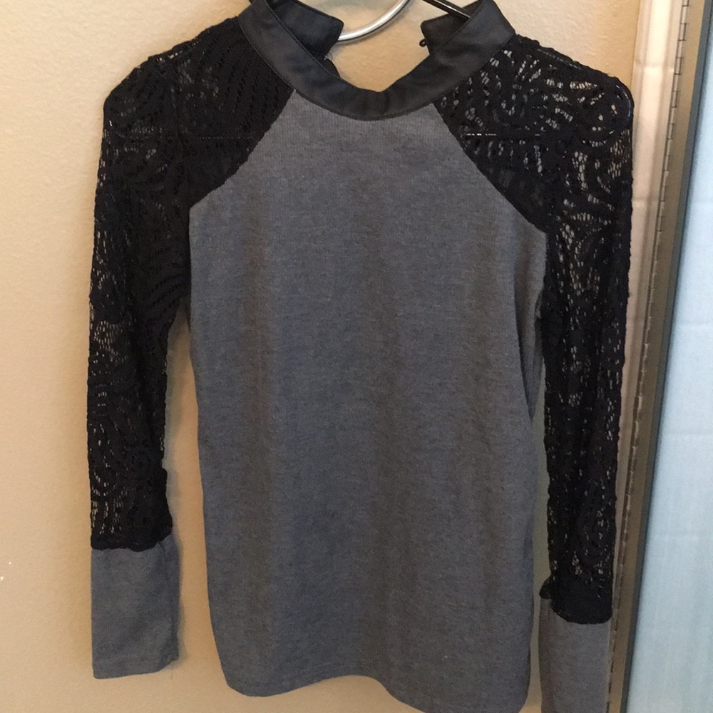 Small Grey Blouse with Black Lace on Sleeves